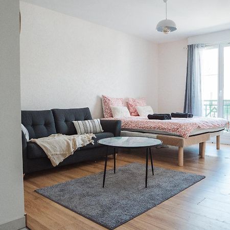 Cosy Studio Entre Paris Et Disneyland Paris Apartment Esbly Exterior photo