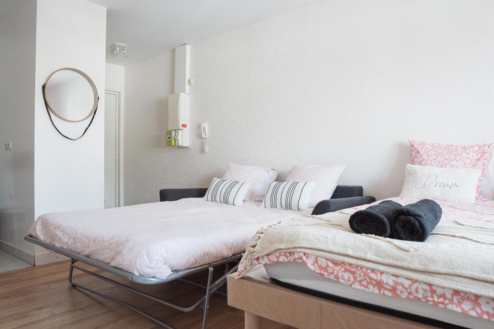 Cosy Studio Entre Paris Et Disneyland Paris Apartment Esbly Exterior photo